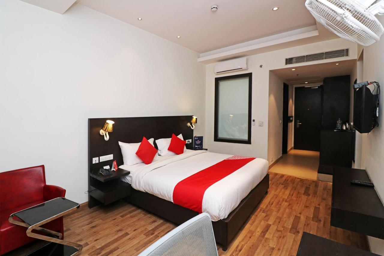 Capital O 19296 Joy Inn & Suites Bhiwadi Extérieur photo