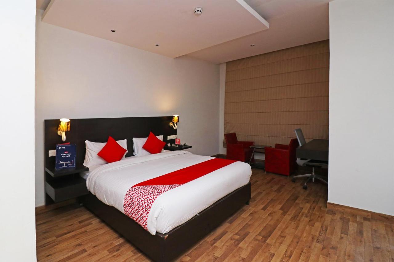Capital O 19296 Joy Inn & Suites Bhiwadi Extérieur photo