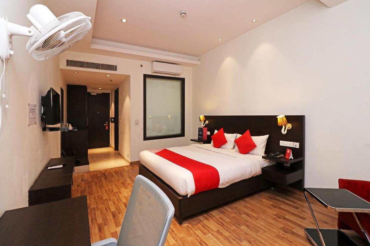 Capital O 19296 Joy Inn & Suites Bhiwadi Extérieur photo